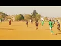Kumnandi ukudlala ibhola....