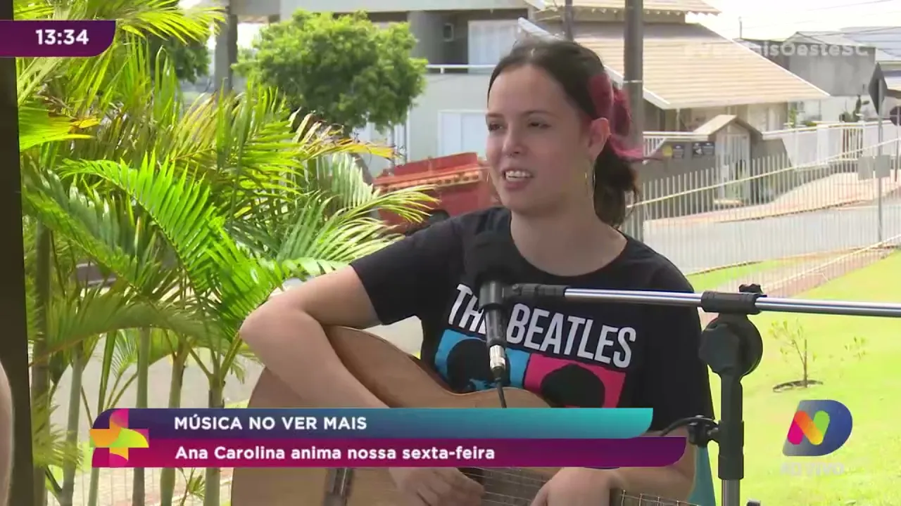 Cantora Chapecoense é destaque no programa