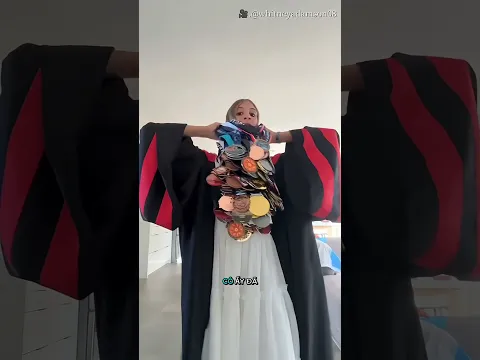 Cô Ấy Đã Giành Được Quá Nhiều Huy Chương Vàng