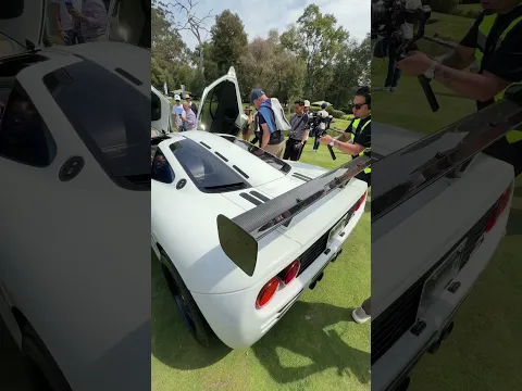 Presentación del McLaren F1 en Pasteje