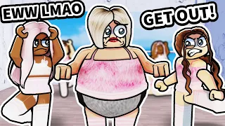 i became a roblox dance mom and they bullied me 