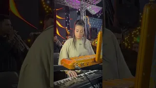 العازفة مزمار الرصـاص طلعات بتكسر السماعات 