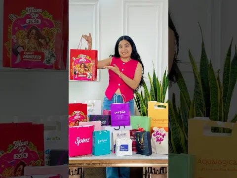 Let’s Unbox Flipkart Glamup Event Goodies 😍💄 #priyalkukreja #shorts #ytshorts