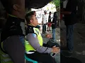 Download Lagu VIRAL POLISI KEREN !! MEMORI BERKASIH feat PENGAMEN JALAN - 100% keren