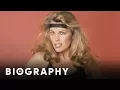 Vanna White - TV Personality Mini Bio BIO
