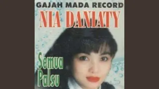 Download Semua Palsu MP3