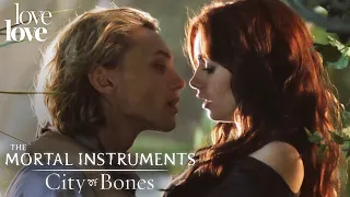 the mortal instruments city of bones a passionate first kiss love love