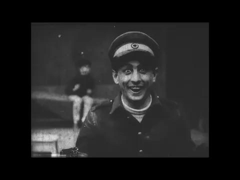 Robinet guardia cicliste (1913) Tweedledum as a Cycling Policeman