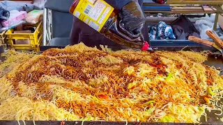 Download japanese street food - fried noodles yakisoba 焼きそば MP3