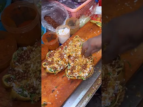 yah pita sadak per mirchi bhajiya nahin #indianfoodmadeeasy #making #streetfood #foodie #shorts
