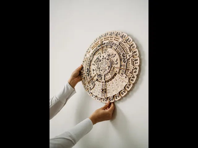 files/preview_images/Calendar-Mayas-Wood-Trick-decoratiune-perete.webp