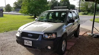 2005 Ford Escape XLS 5 Speed tour