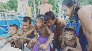 We get spoilt & have local kids STEAL our hearts Episode 83 | Sailing Catalpa