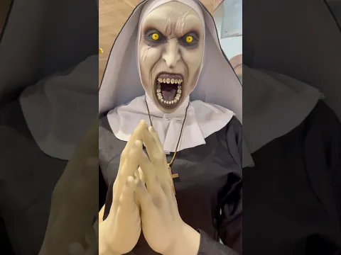 Valak is insanely scary! #animatronics #halloween #spirithalloween #spirithalloween2025