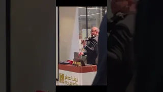 محمود سرور يعزف انت ملك للجمهور كامله بدون فنان بالكمان فقط دندنها