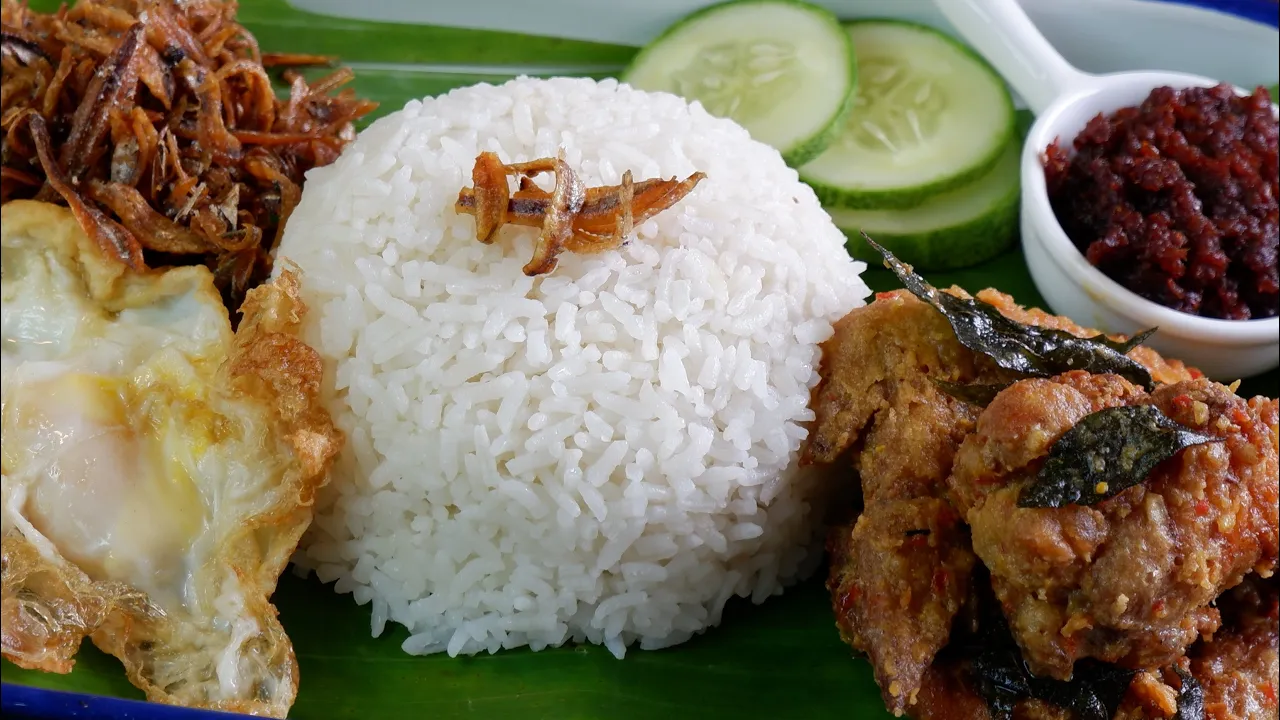 How to Make the Best Rice Cooker Coconut Rice for Nasi Lemak 