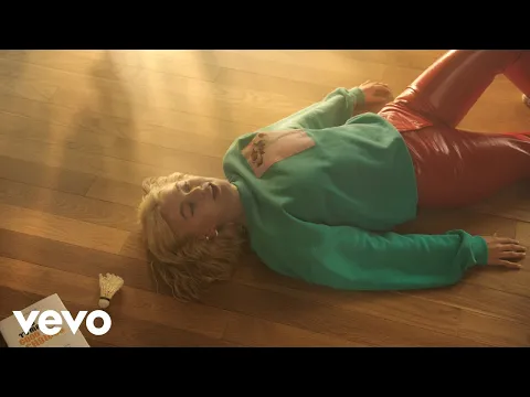 Download MP3 Astrid S - It´s Ok If You Forget Me (Official Lyric Video)