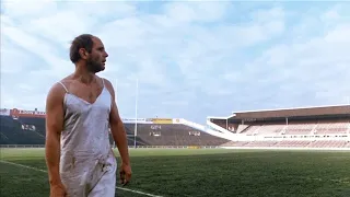 بيصحى يلاقي نفسه الرجل الأخير الموجود على الأرض والبشر اختفوا Quiet Earth  بيصحى يلاقي نفسه الرجل الأخير الموجود على الأرض والبشر اختفوا Quiet Earth