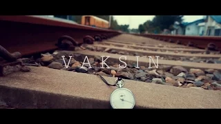 Download Eno, Redho, feat Macbee - Vaksin (Official Music Video) MP3