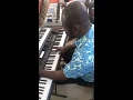 Download Lagu Maestro Shadrach Yawson doing wonders on the keys🎹
