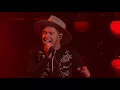 Niall Horan - Slow Hands (Live From The AMAs)
