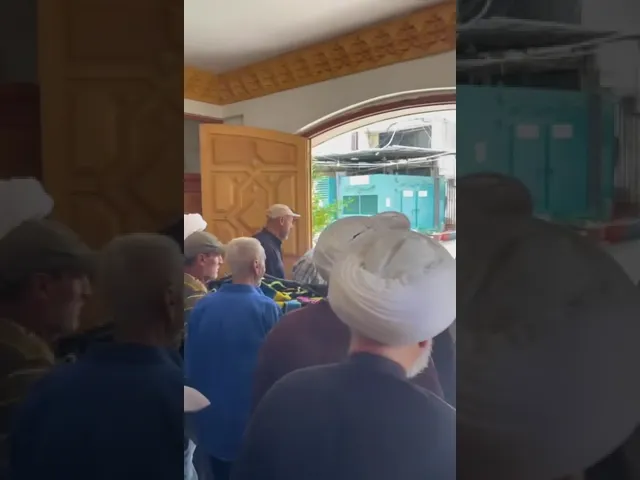 ⁣نقل جثمان والد الدكتور الشيخ إبراهيم العاملي من بيروت إلى النجف الأشرف