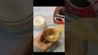 نسكافيه برغوة كبيرة بدون مضرب كهربي أو خلاط 