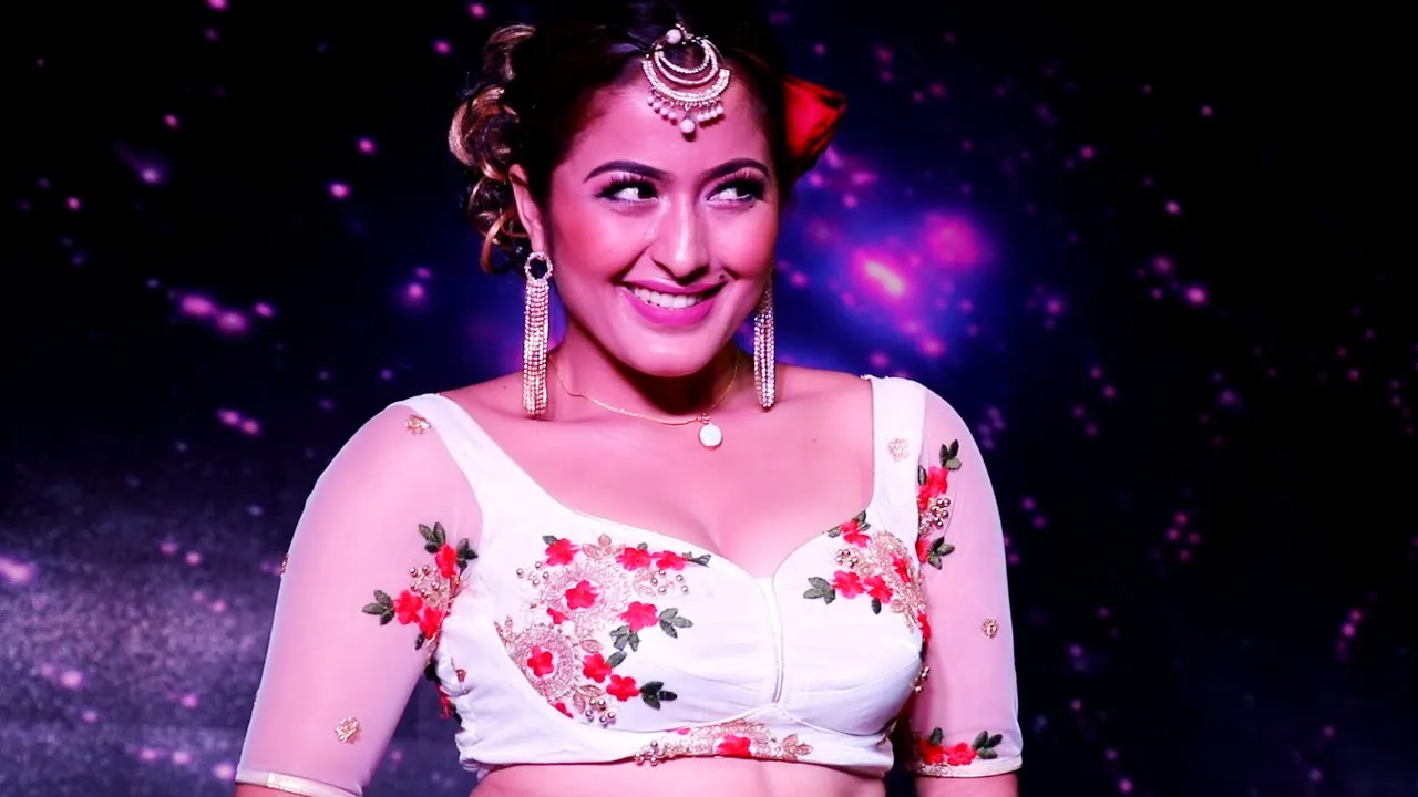 Live Stage Dance by Beautiful Nepali Actress