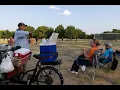 Paletero pushes through afternoon heat to sell frozen treats in Kiest Park
