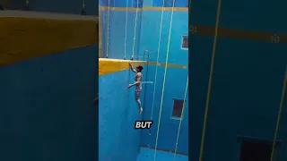 196-Foot Dive into the World s Deepest Pool maru - freediver