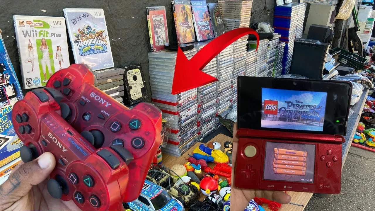 CAÇADA GAMER NA FEIRA DO ROLO CONTROLE RARO DE PS3 LOTE DE PS2 MUITOS JOGOS E 3Ds