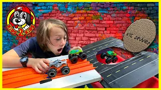 Hot Wheels Monster Trucks Teenage Mutant Ninja Turtles SEWER LAIR WATER RACE FISHTANK FALL