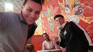 النجم احمد ازاعه بيغني  موال معلوماتي عن حياتي للكراون عصام صاصا  لايف مع الفرقه الموسيقه   دندنها