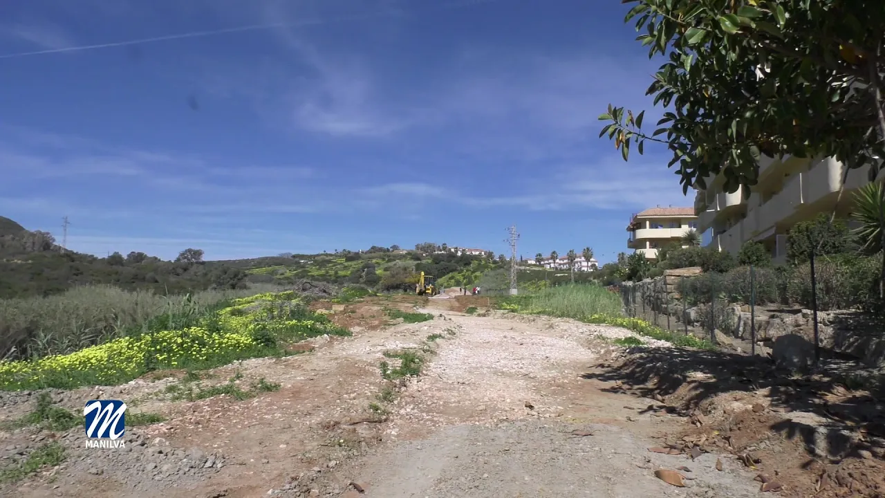 Se trabaja en el acondicionamiento de un sendero peatonal