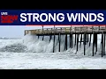 Download Lagu Hurricane Erin forces strong winds and 20ft waves along the East Coast