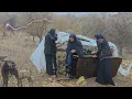Lagu Heavy rain in the mountains | The hard life of nomadic girls in the cold of winter🌧