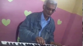 قولى حاجة عزف موسيقى                دندنها