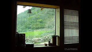 اغنية     ل  س  ه خاي   ف من عيونك دندنها