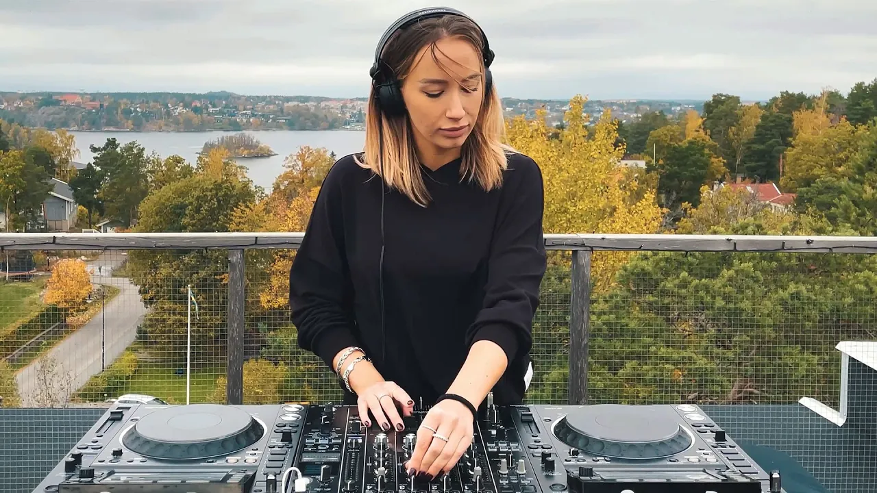 Nora Van Elken Live Set - Stockholm, Sweden 2021 Nora Van Elken Live Set - Stockholm, Sweden 2021