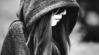 معجبه  واسع خيالك            دور عيونه مغمضه   دندنها