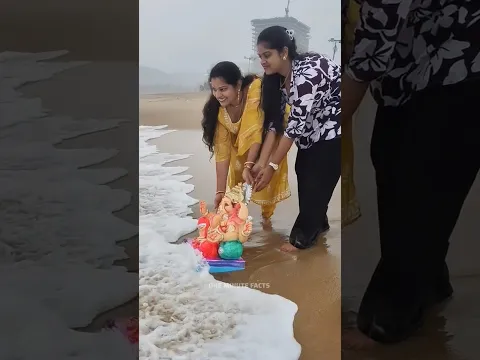 Please गणपति बप्पा को इस तरह विसर्जित मत कीजिए😭 #shorts #ytshorts #ganeshchaturthi