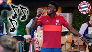 Download 🎤 Lucas, Phonzie \u0026 Arp: New Signings Sing Songs! | FC Bayern 🎶 MP3