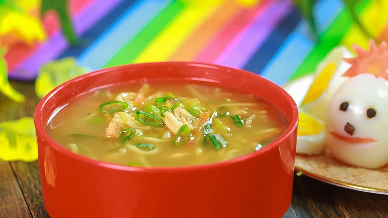 Chicken Noodle Soup Recipe by SooperChef