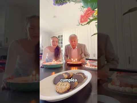 Ella no puede soportar al abuelo.#shorts