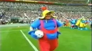 أغنية كأس العالم         إهداء لمحبي الرياضة                        علق ب  تم  حتى يصلك دندنها
