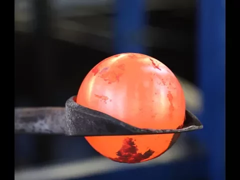 [PETANQUE] Comment se fabrique une boule de pétanque...