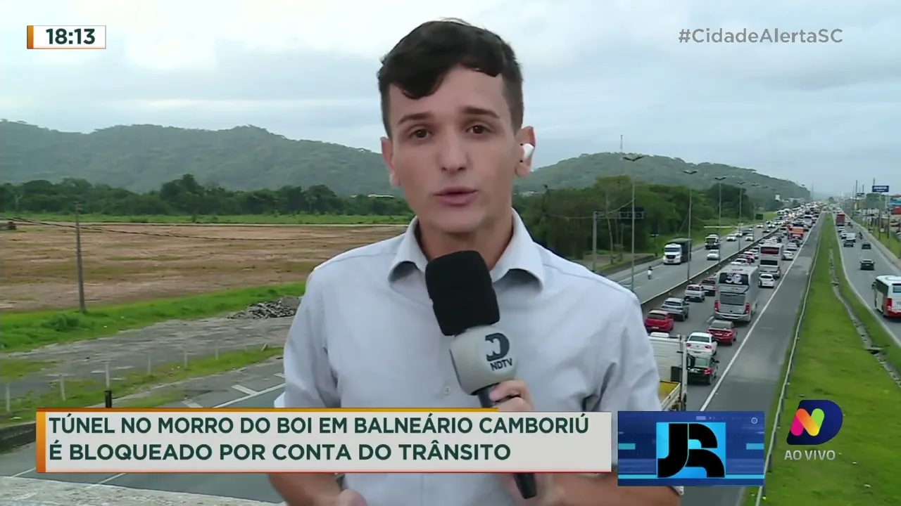Túnel no Morro do Boi em Balneário Camboriú é bloqueado por conta do trânsito