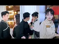 Download Lagu Gadis kecil terlantar berjalan jauh cari orang tua kandung—tapi malah ditolak! Orang asing datang