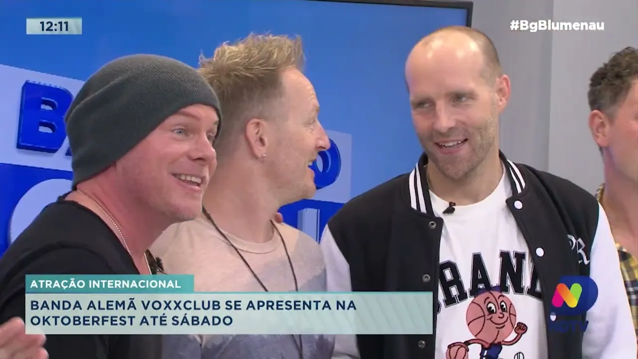 Atração internacional: banda alemã Voxxclub se apresenta na Oktoberfest até sábado (15)