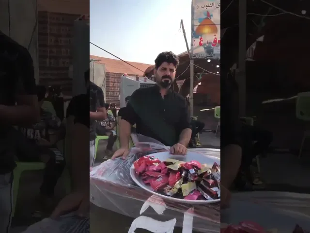 ⁣توزيع الفواكه على زوار الإمام الحسين ع في طريق كربلاء المقدسة ❤️.#مشاية_زيارة_الاربعين_المليونية